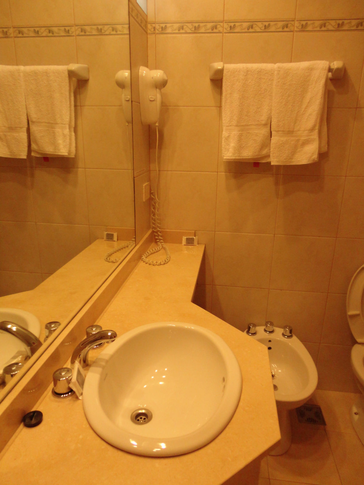 Hotel Carrara Buenos Aires Bagian luar foto