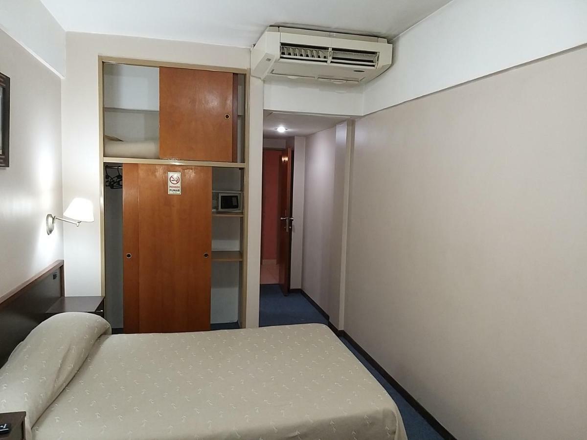 Hotel Carrara Buenos Aires Bagian luar foto