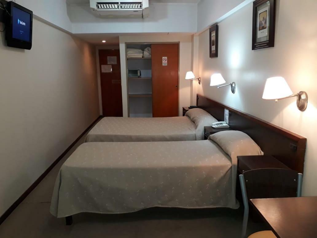 Hotel Carrara Buenos Aires Bagian luar foto